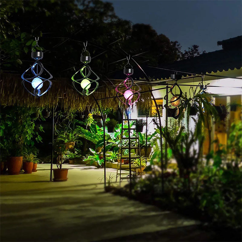 Solarna spiralna zunanja RGB svetilka